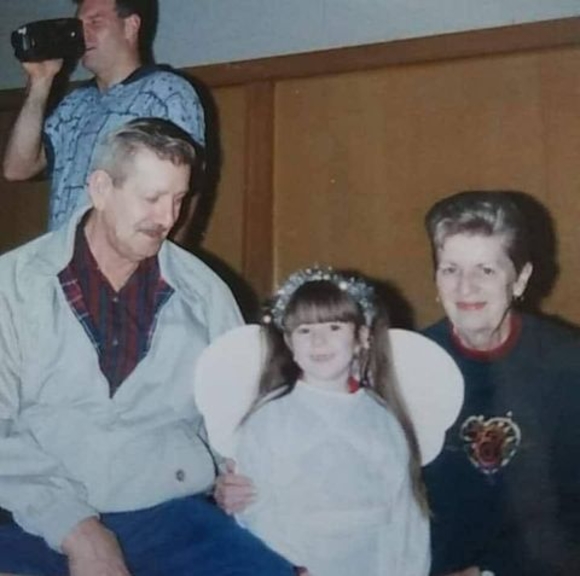 Meet your Posher, Ryanne - Picture 1 of 1